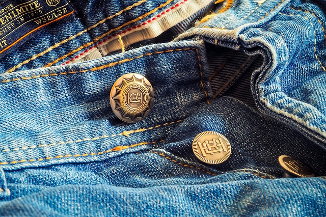 Come riciclare vecchi jeans?